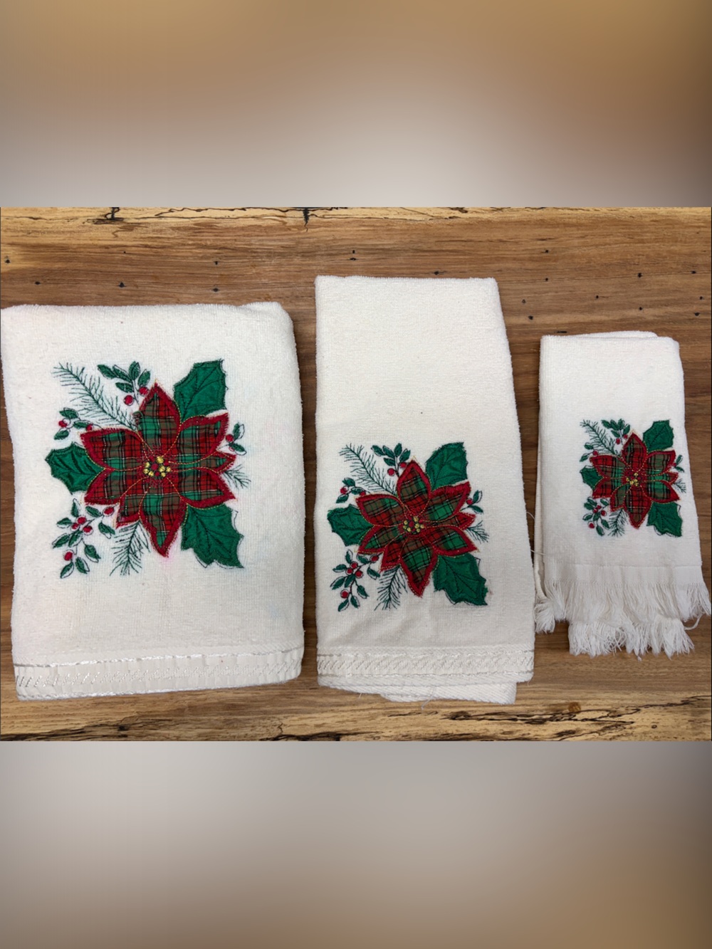 Vintage Kemp Beatley Christmas Towel Set White Plaid Poinsettia Applique 3pc